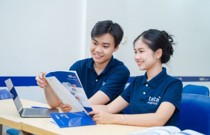 TATA English giảng dạy các khóa học nền tảng tiếng Anh, TOEIC, IELTS