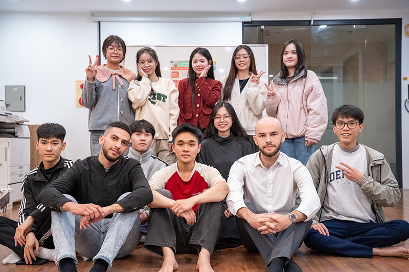 Exhibition Day 2 Cầu Giấy